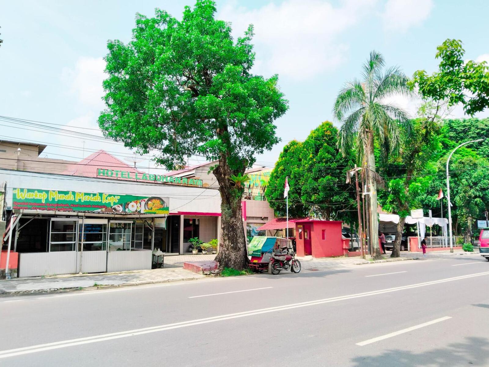 Hotel Labuhan Raya Medan