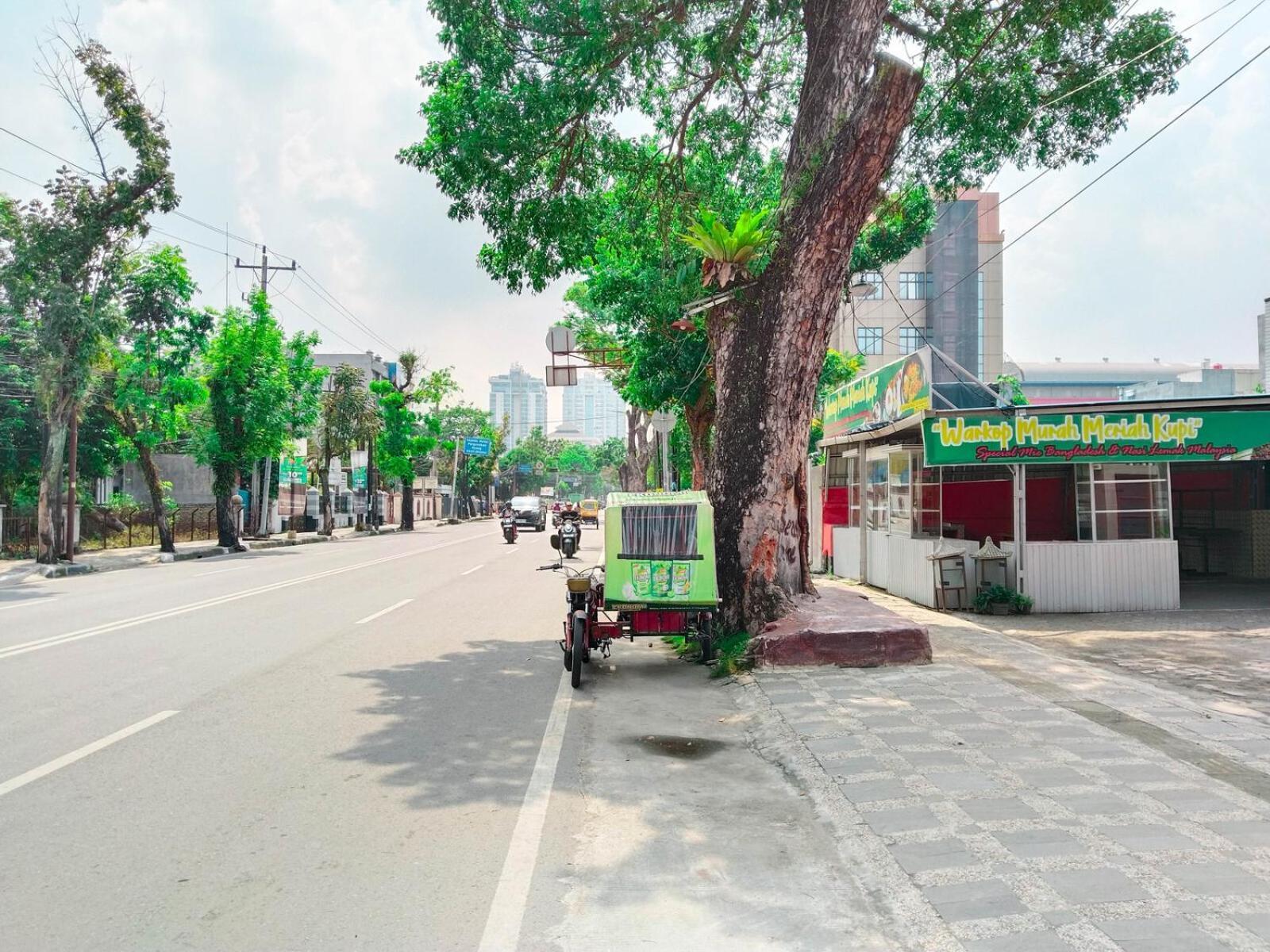 Labuhan Raya Hotel
